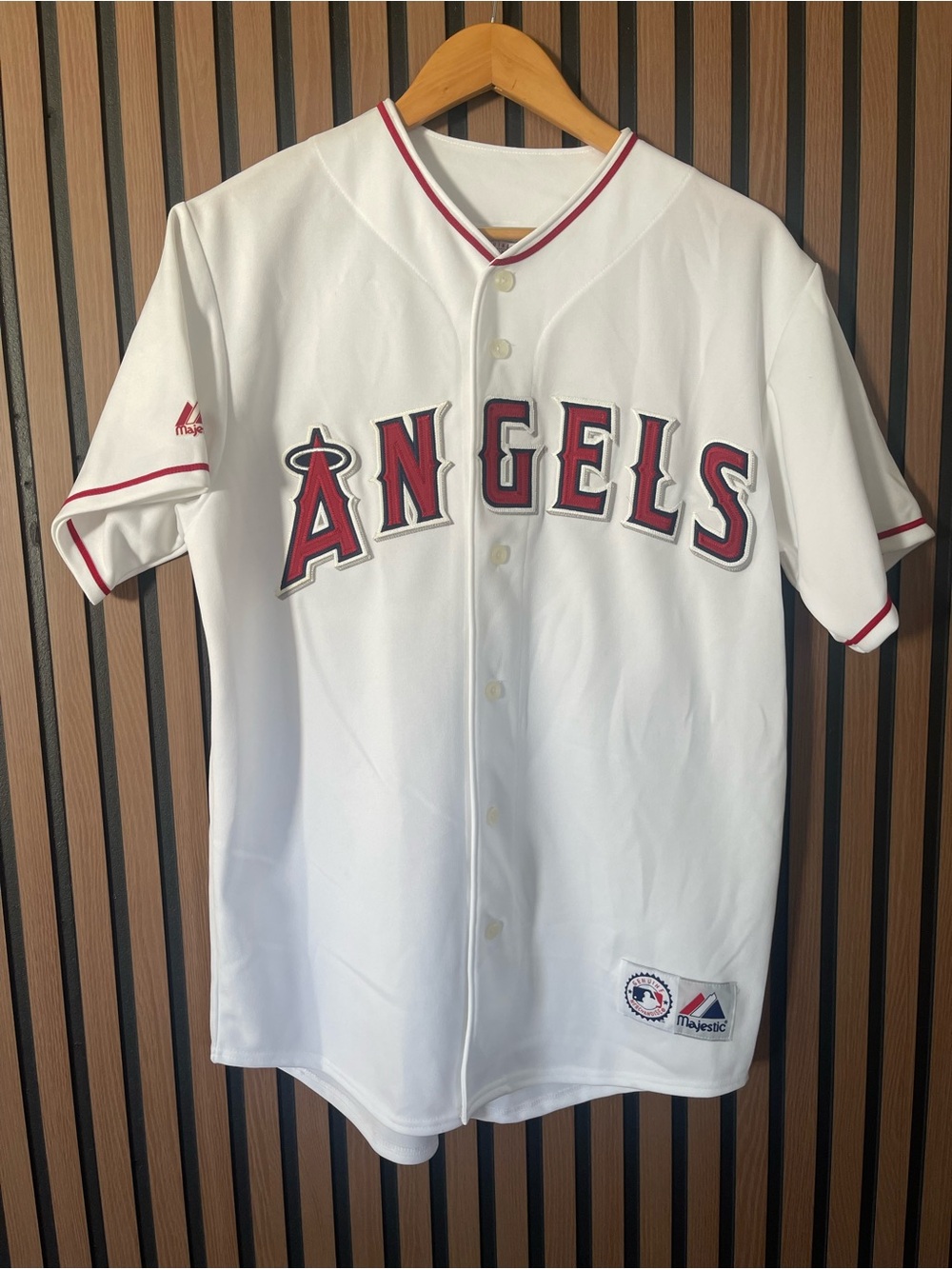 Los Angeles Angels Majestic Baseball Jersey Mens M white stitched button up MLB